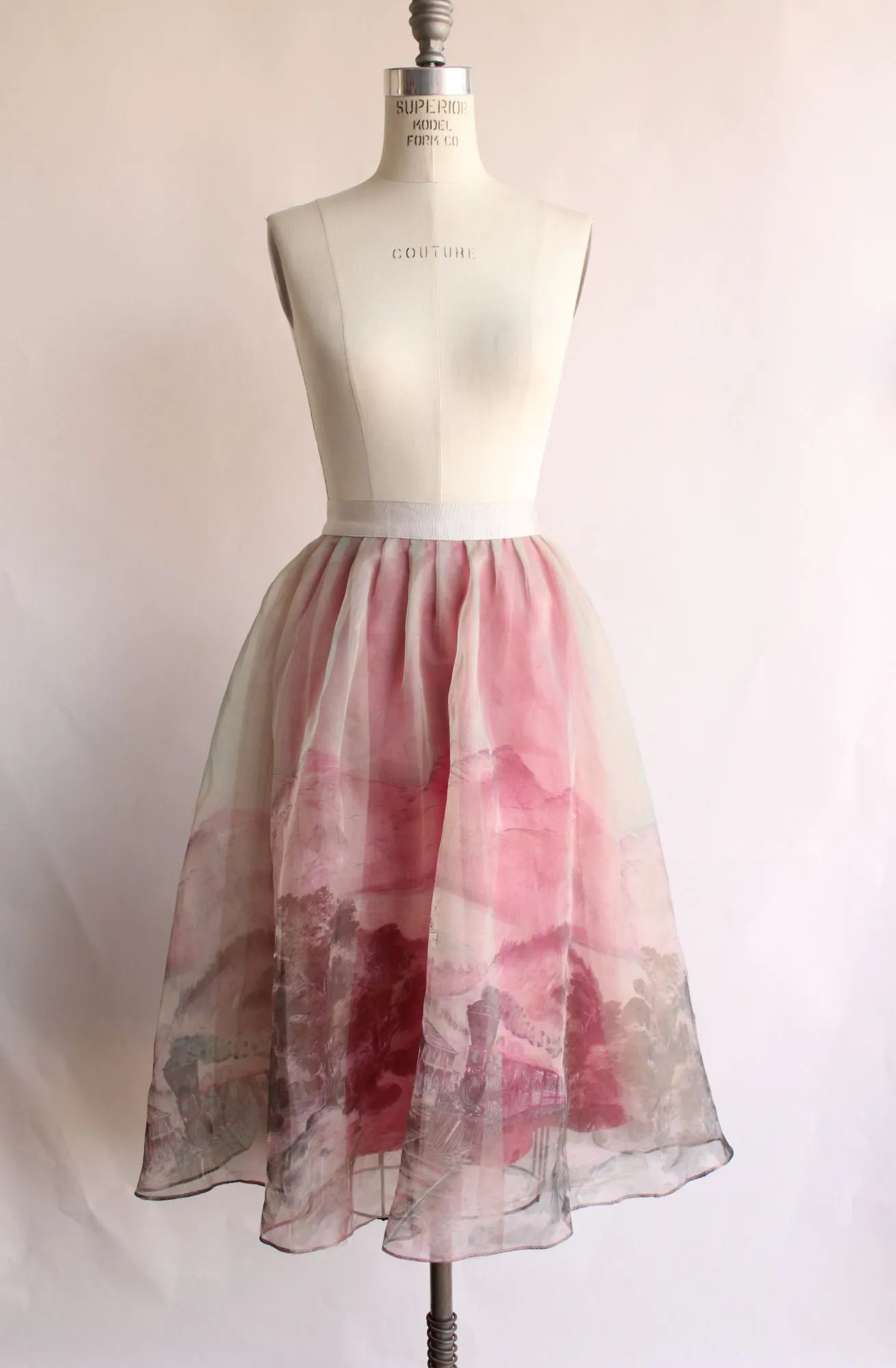 Moulinette Soeurs Skirt, Size 8, Pink and Gray Chiffon, Train Novelty Print