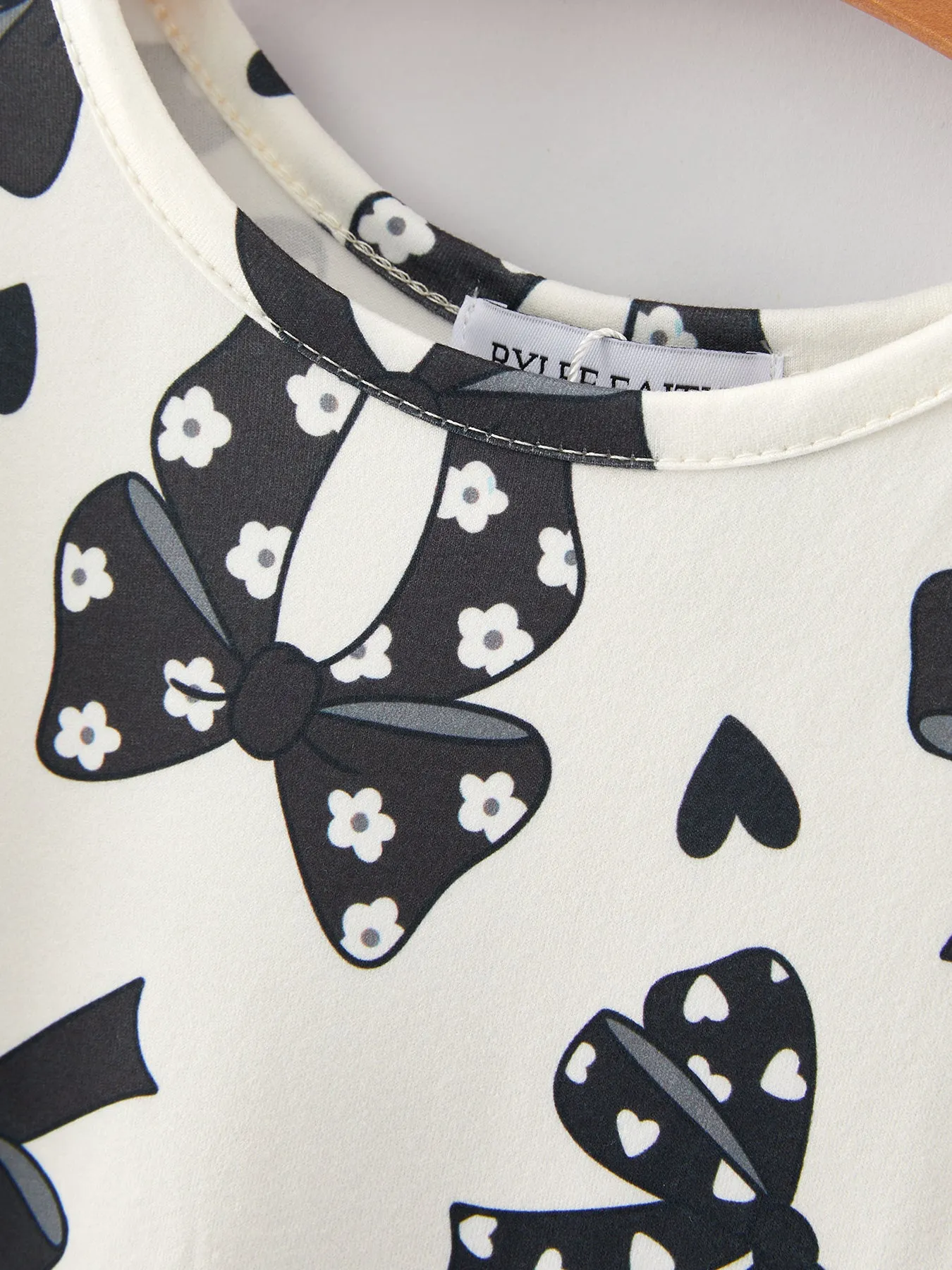 Spring and Summer Girls' Black Bow Print Dress