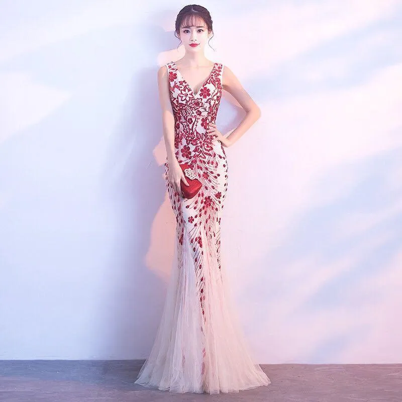 Stunning Long Fishtail Dress: Elegant, Flowing Design for a Glamorous Look