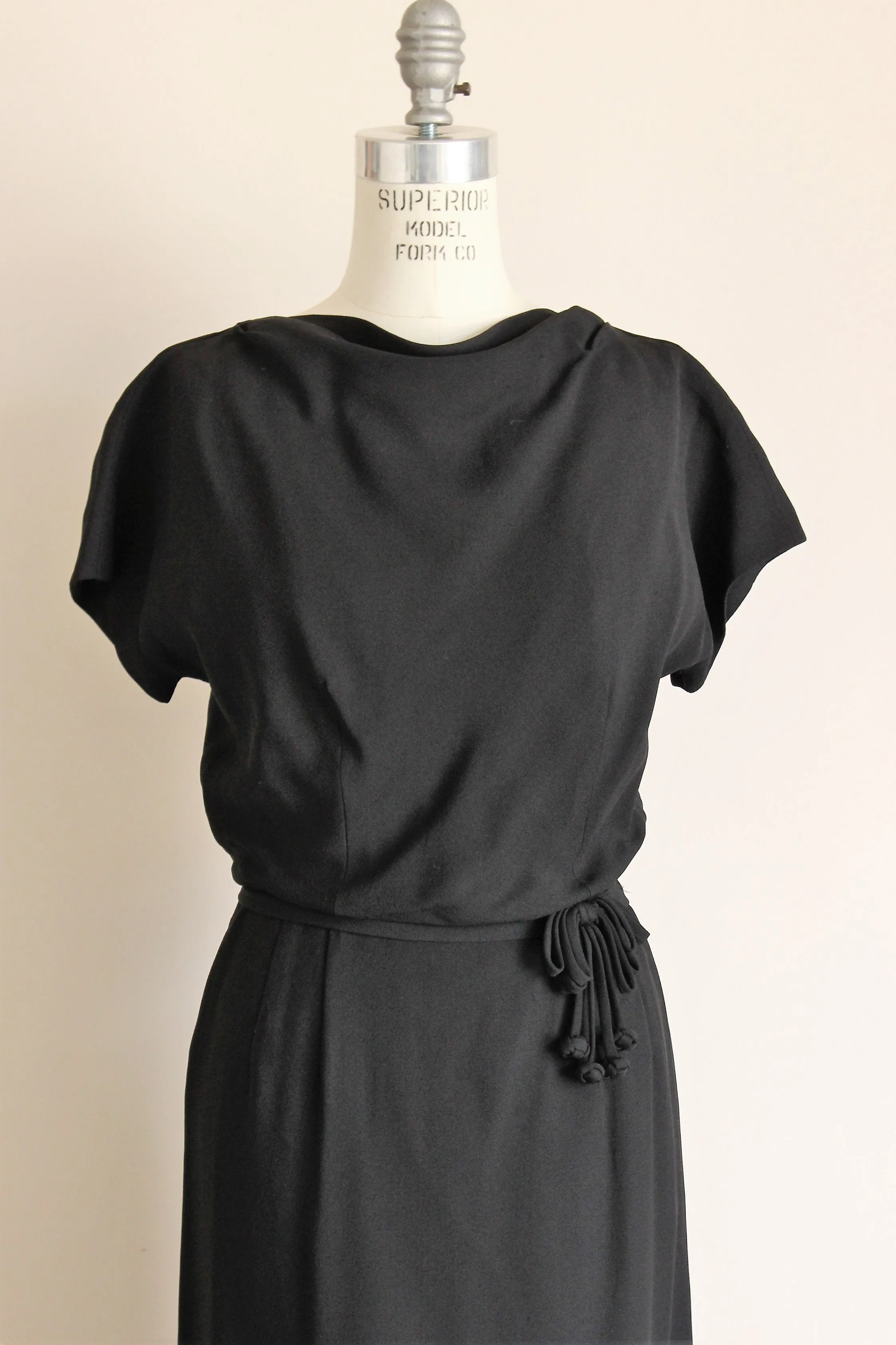 Vintage 1950s Leslie Fay Black Dress With Bows